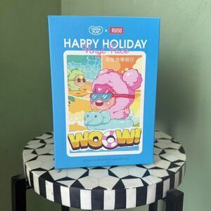 AUTHENTIC NIB SEALED HAHA Play × Ruiso “Happy Holiday Vinyl Face” blind box